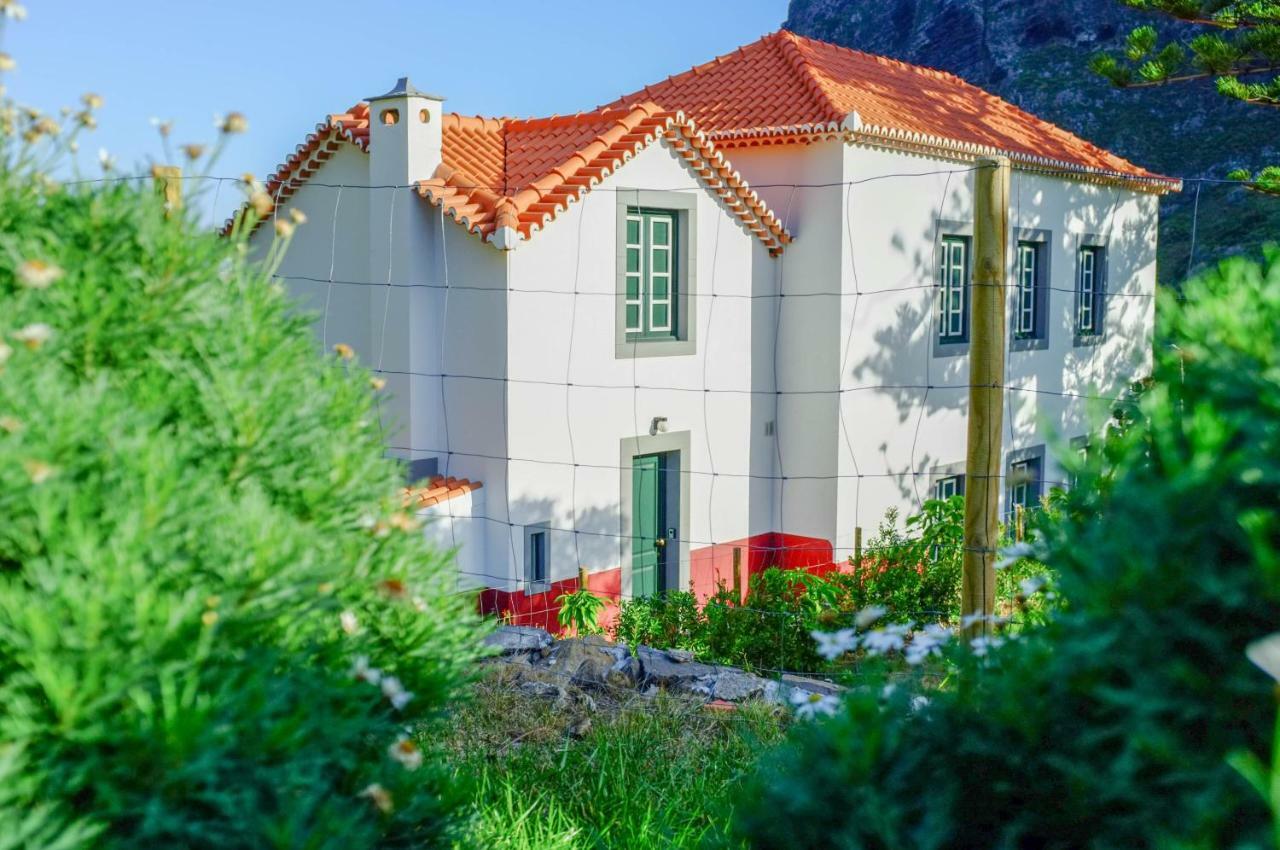 Casa Oliveira Esmeraldo - Guest Houses São Vicente Exteriör bild